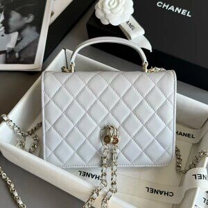 Classic CHANEL Bag: A Stylish and Versatile Choice for Elegance
